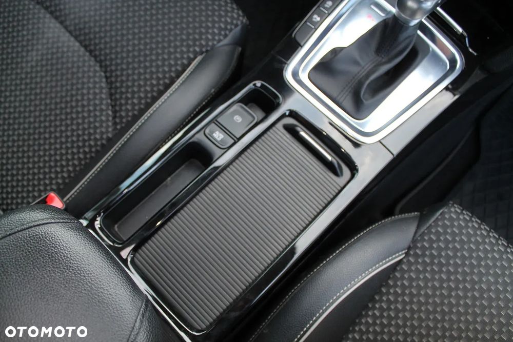 Kia Ceed 1.4 T-GDI L Business Line DCT - 28