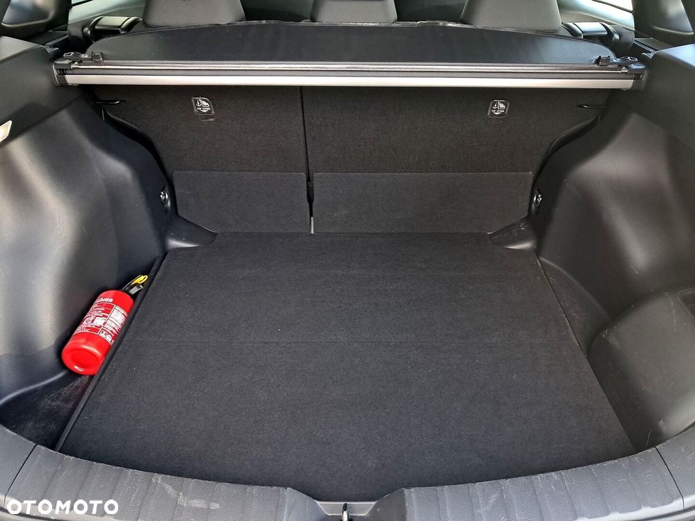 Toyota Corolla Cross - 12