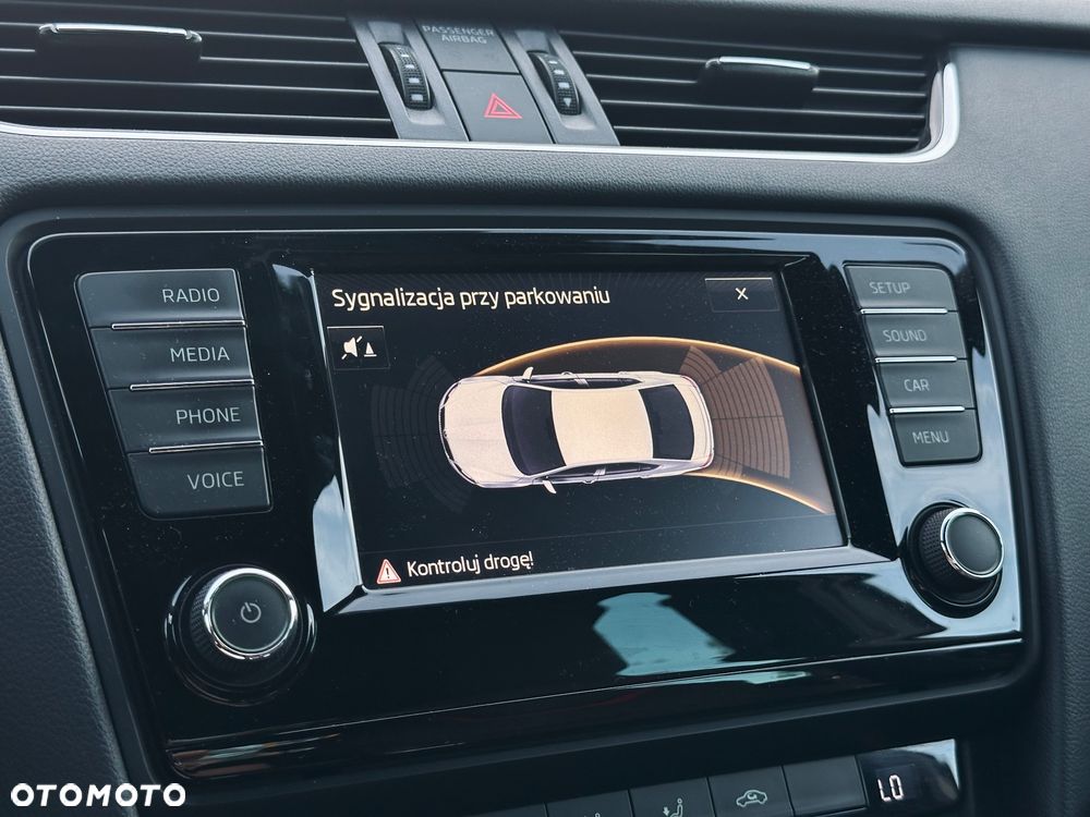 Skoda Octavia 2.0 TSI (Green tec) DSG RS - 12