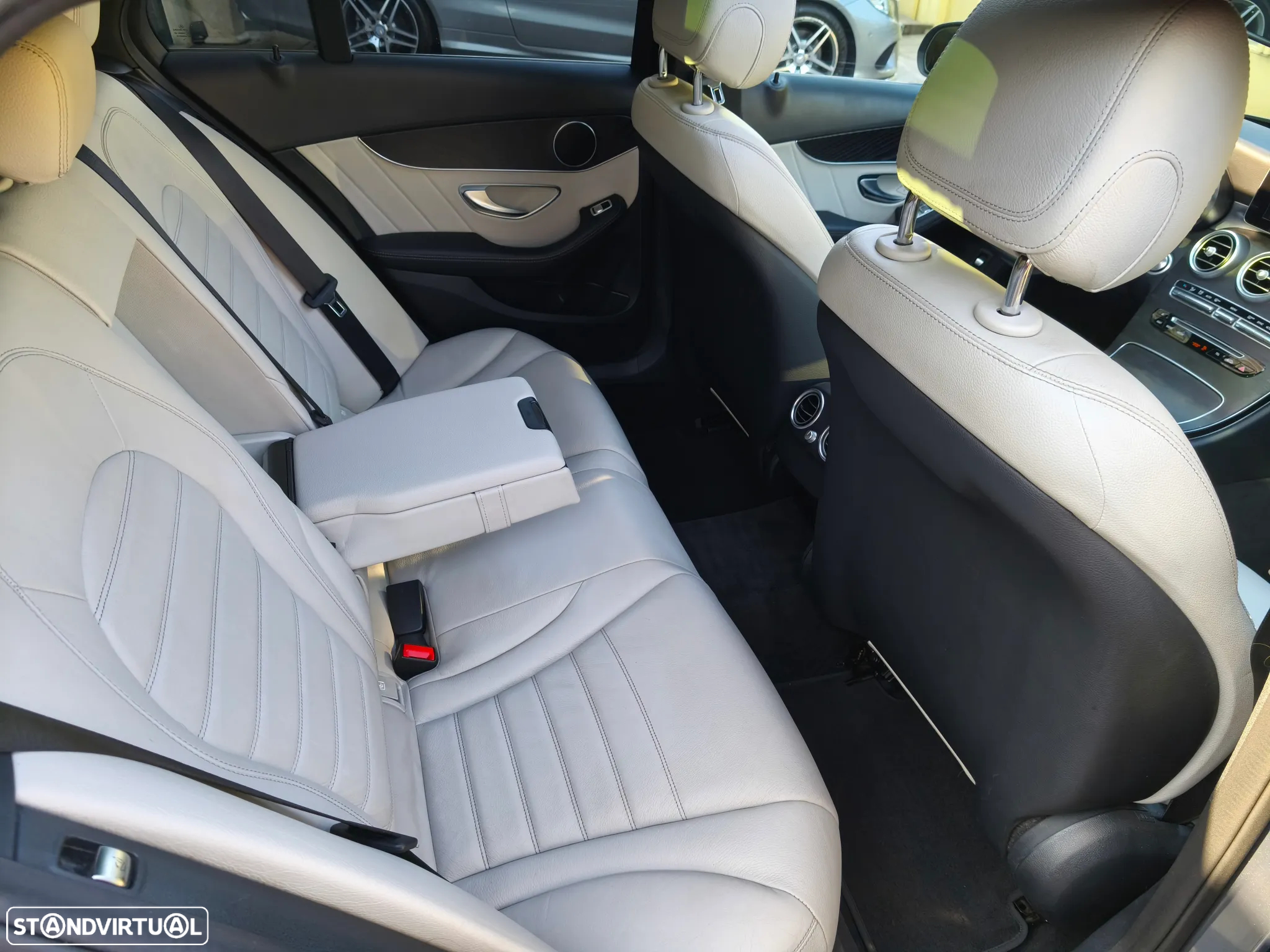 Mercedes-Benz C 250 d 4Matic Station 9G-TRONIC AMG Line - 25