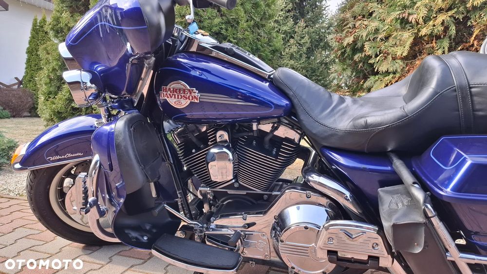 Harley-Davidson Touring Electra Glide - 19