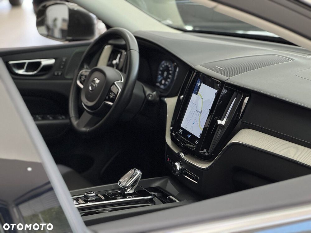Volvo XC 60 - 38