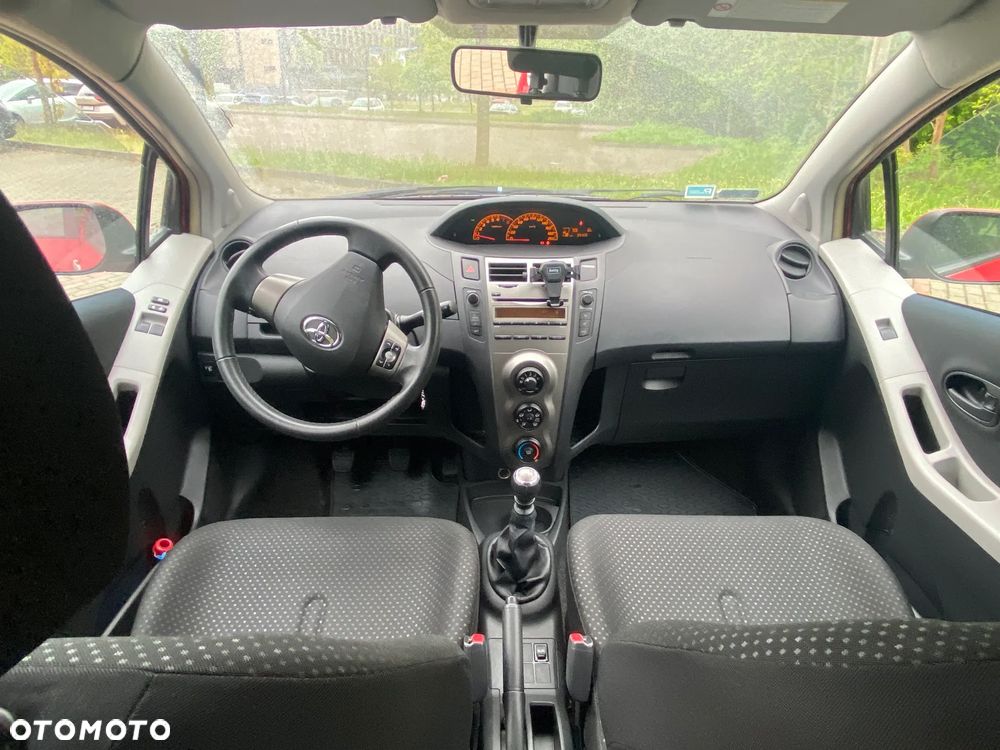 Toyota Yaris 1.33 Luna - 6