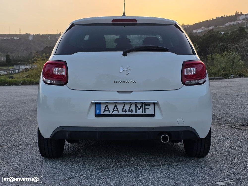 Citroën DS3 1.6 e-HDi So Irresistible - 8