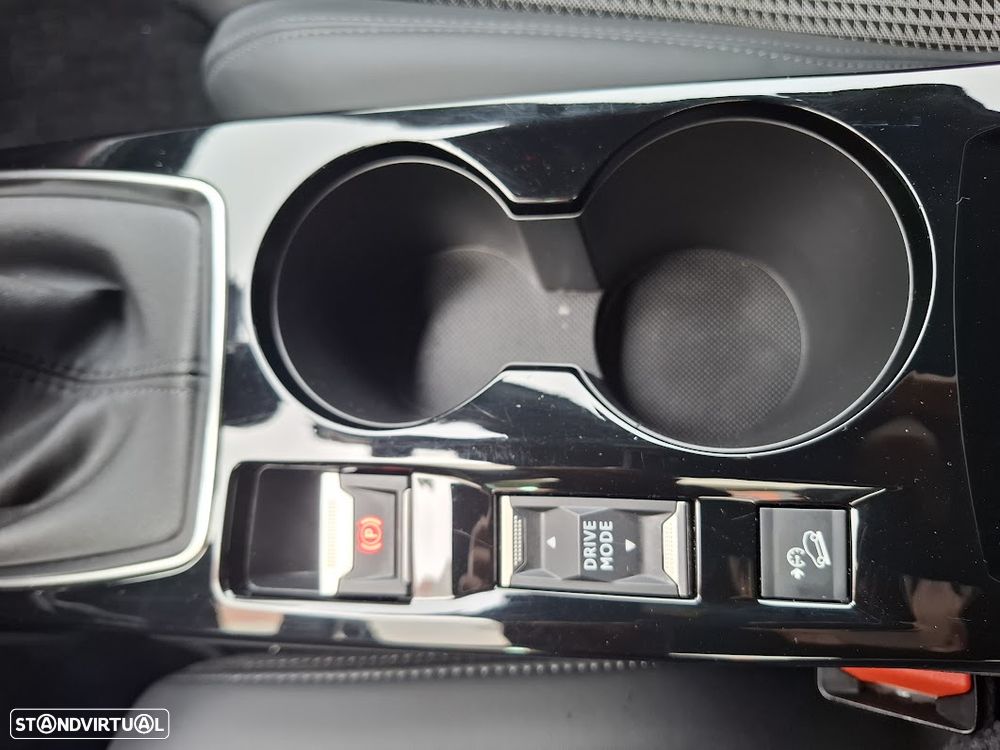 Peugeot 2008 1.2 PureTech GT Line - 27