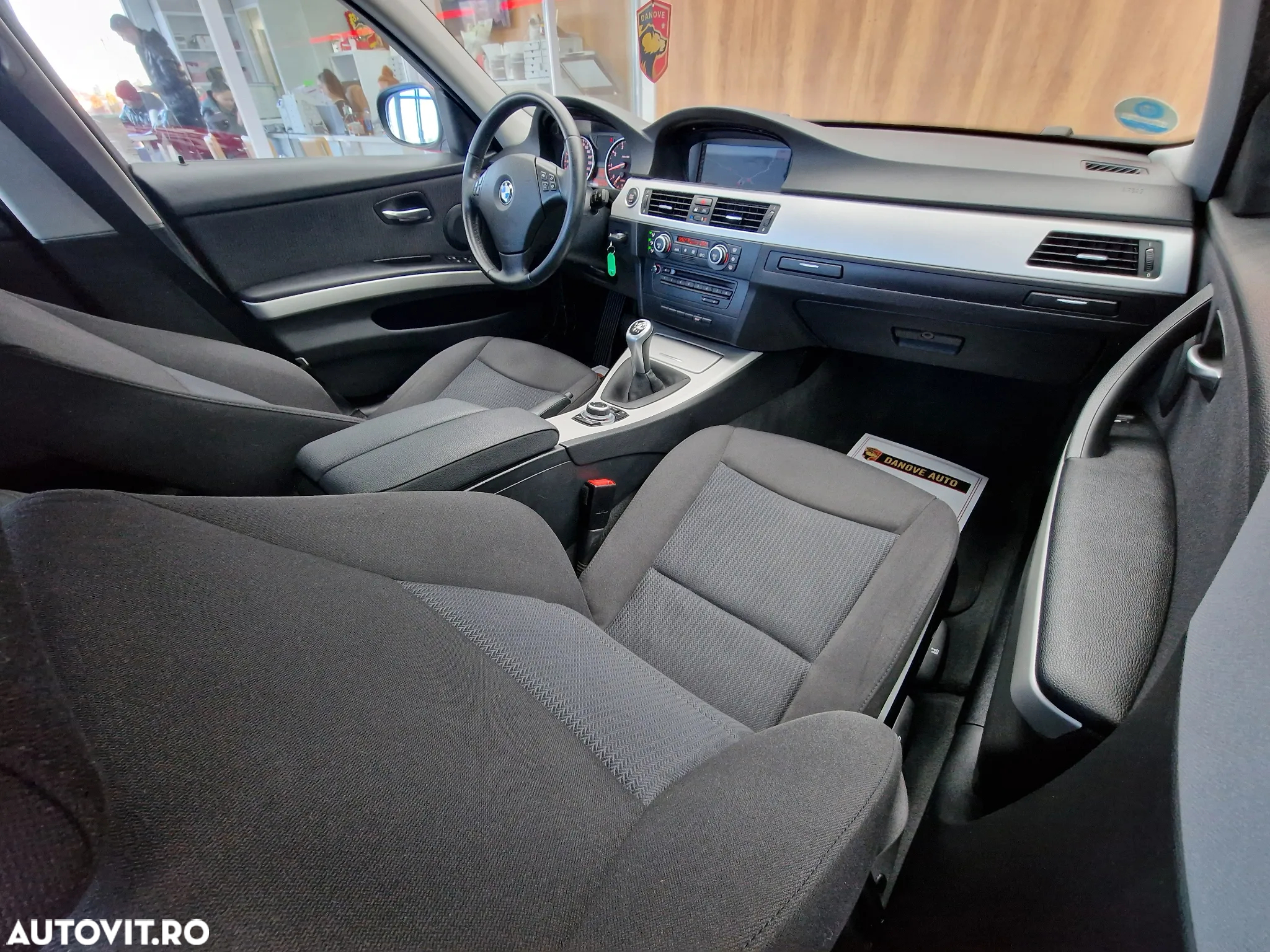 BMW Seria 3 316i - 16