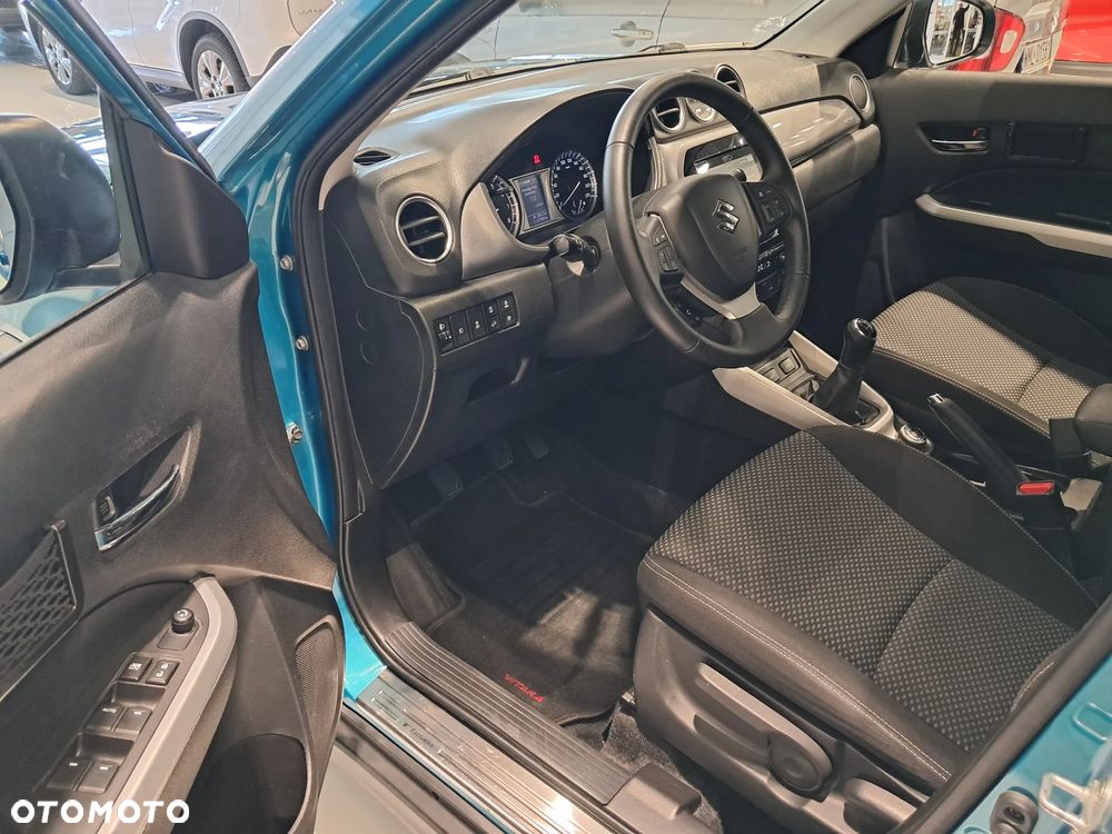 Suzuki Vitara 1.6 Premium 4WD - 10