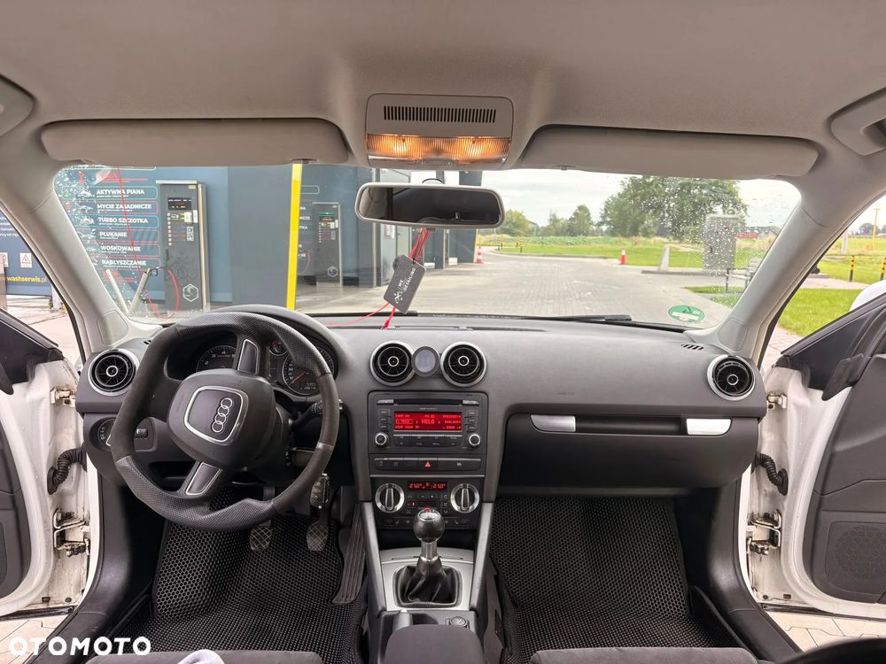 Audi A3 3-drzwiowe 1.4 TFSI Ambition - 28