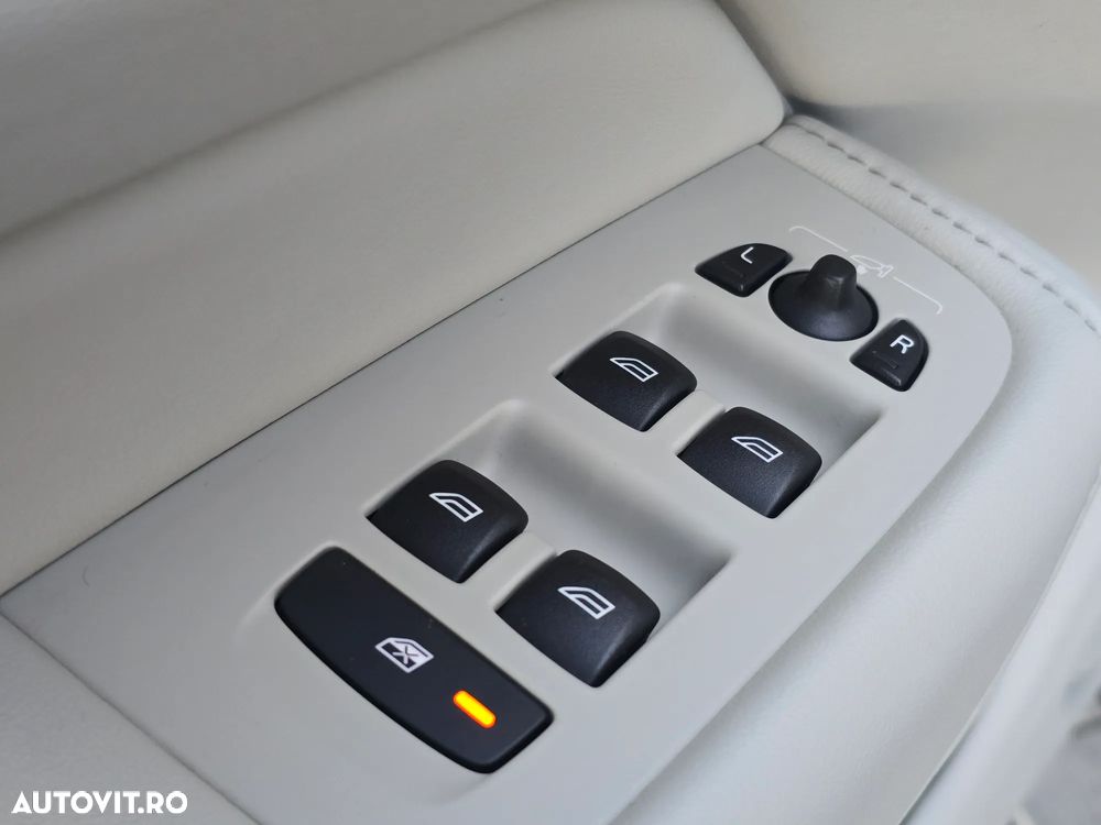 Volvo XC 60 Recharge T8 Twin Engine eAWD Inscription - 9