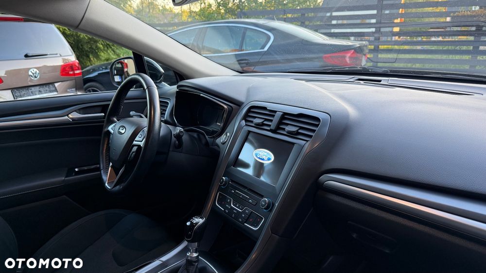 Ford Mondeo 2.0 TDCi STart-Stopp Titanium - 37