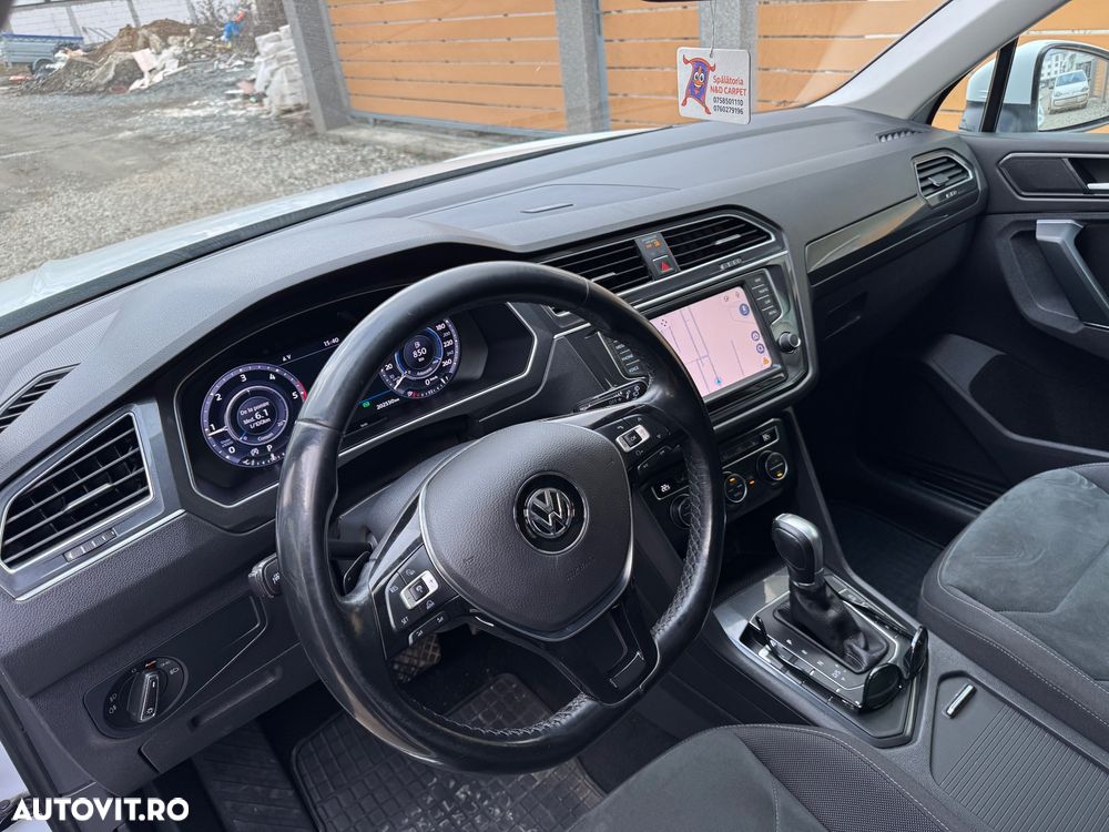 Volkswagen Tiguan 2.0 TDI SCR 4Motion DSG Comfortline - 8