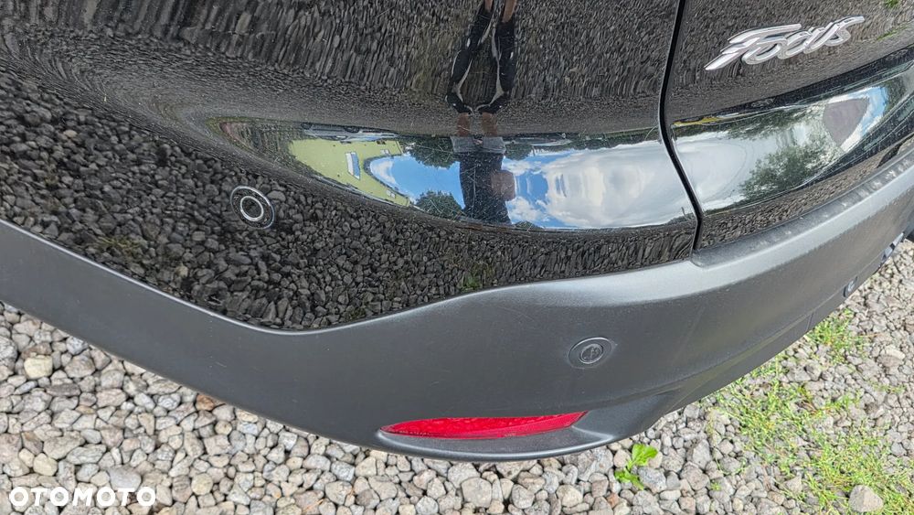 Ford Focus 1.0 EcoBoost Titanium - 24
