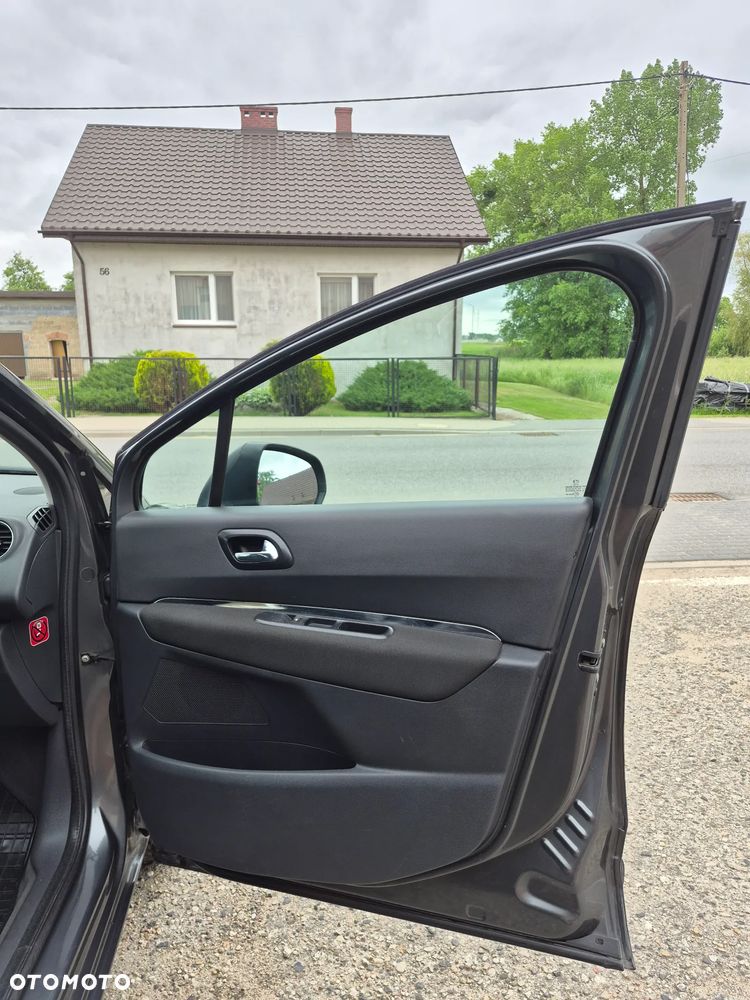 Peugeot 5008 - 15