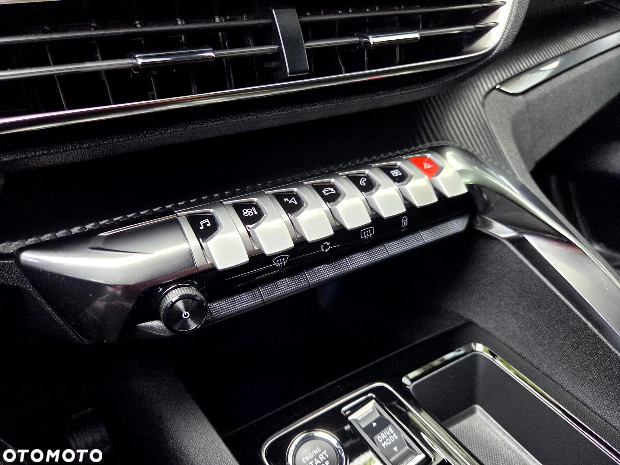 Peugeot 5008 1.2 PureTech Road Trip S&S EAT8 - 33