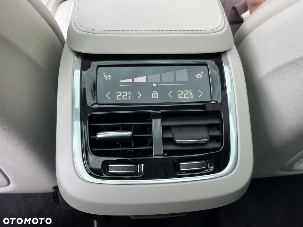 Volvo XC 90 D5 SCR AWD Inscription - 34