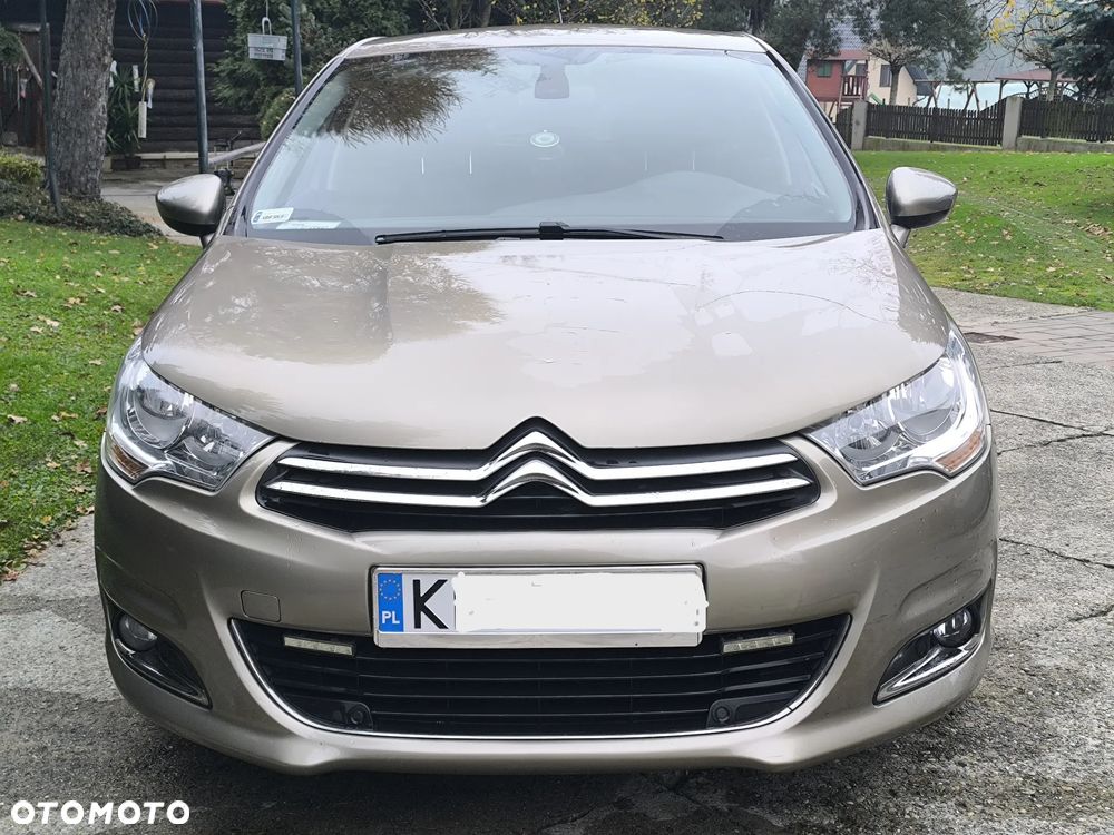 Citroën C4 e-HDi 115 Exclusive - 10