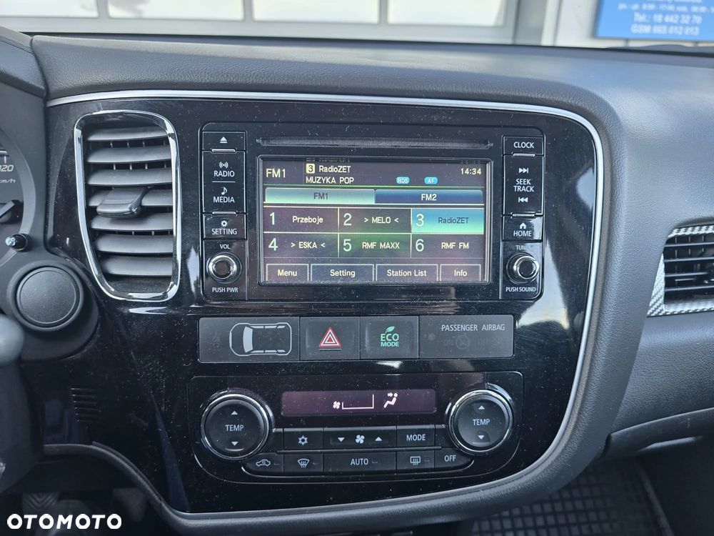 Mitsubishi Outlander 2.0 Invite + 2WD - 12