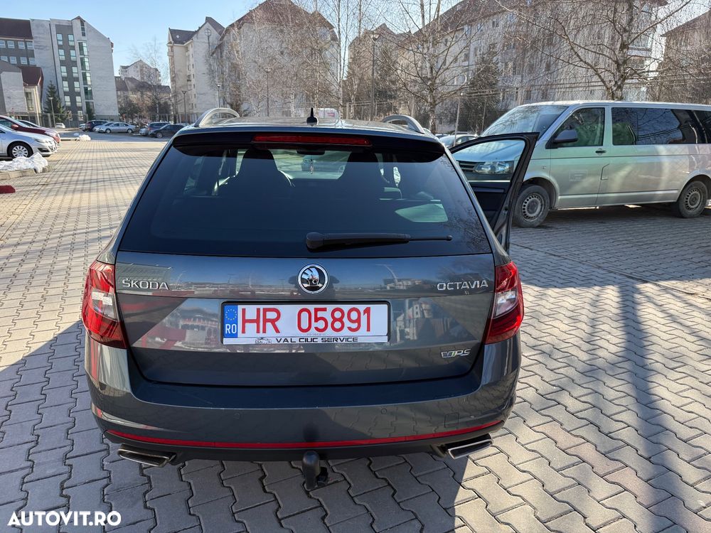 Skoda Octavia 2.0 TDI DSG RS - 4