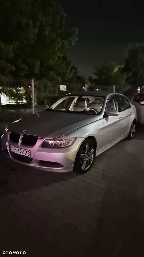 BMW Seria 3 318i - 22