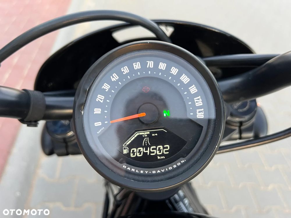 Harley-Davidson Sportster Nightster 975 - 17