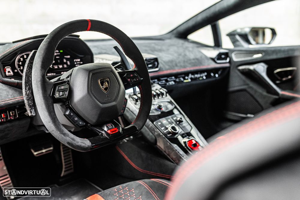 Lamborghini Huracán 5.2 V10 LP Performance - 39