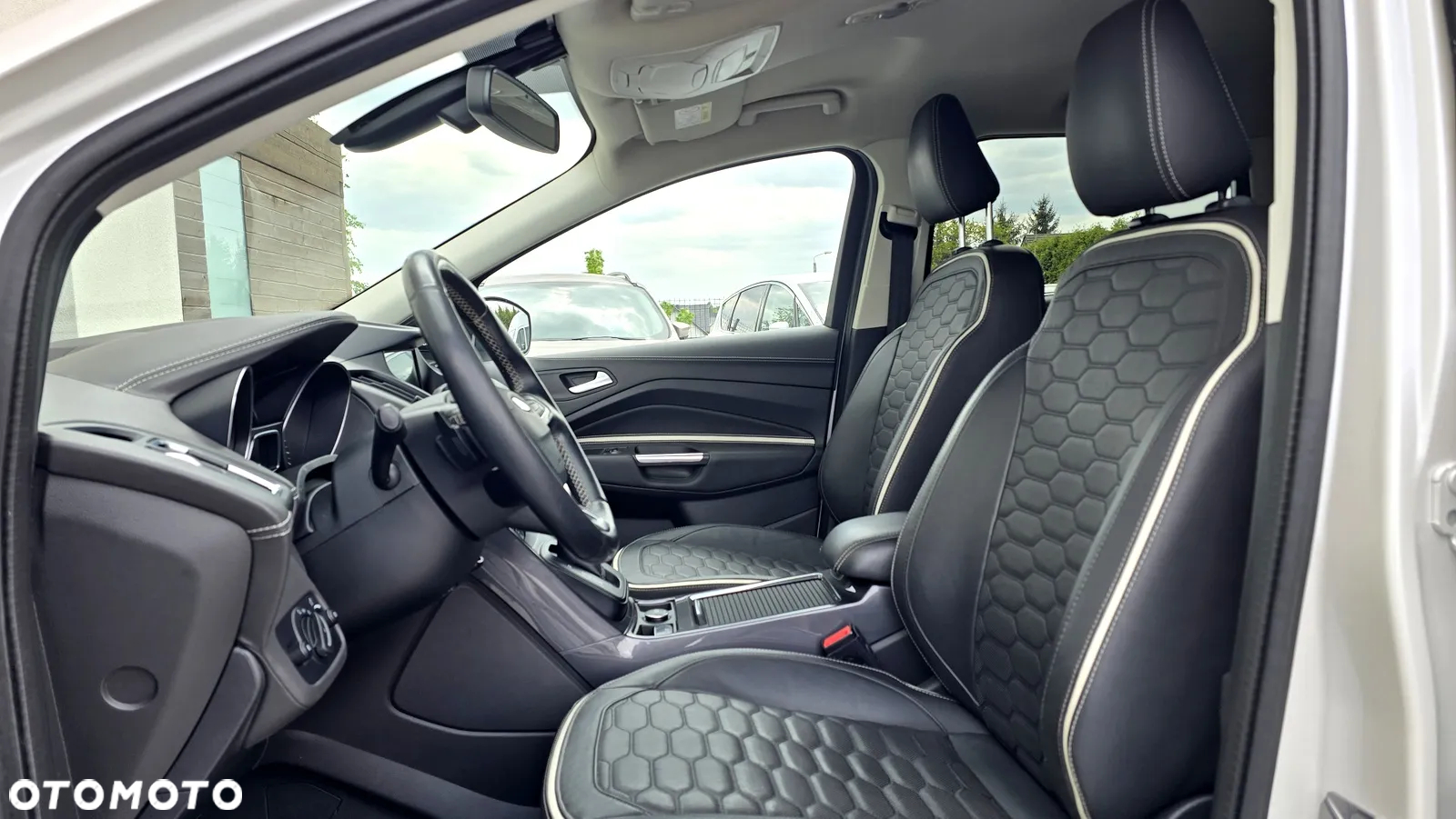 Ford Kuga 2.0 TDCi 4x4 Vignale - 19