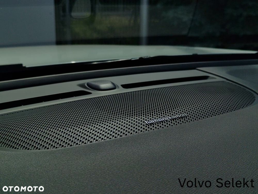 Volvo XC 40 - 39