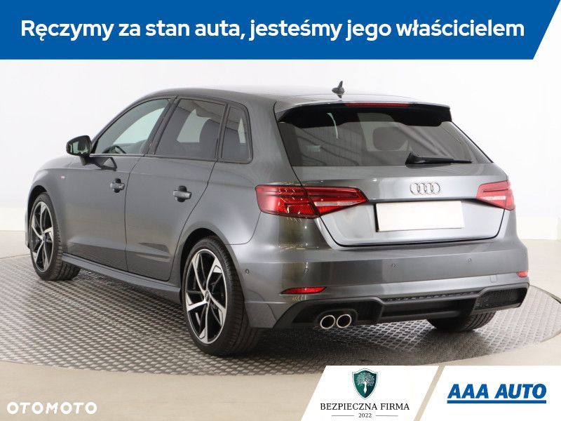 Audi A3 Sportback - 6