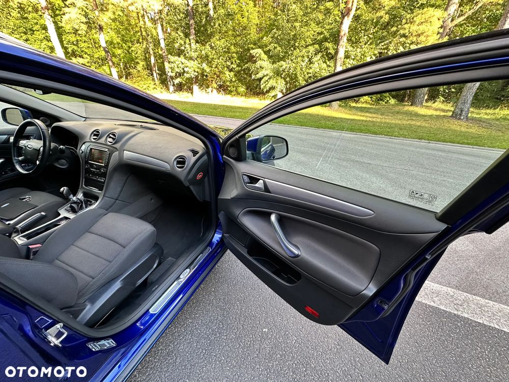 Ford Mondeo 2.0 TDCI Titanium - 30