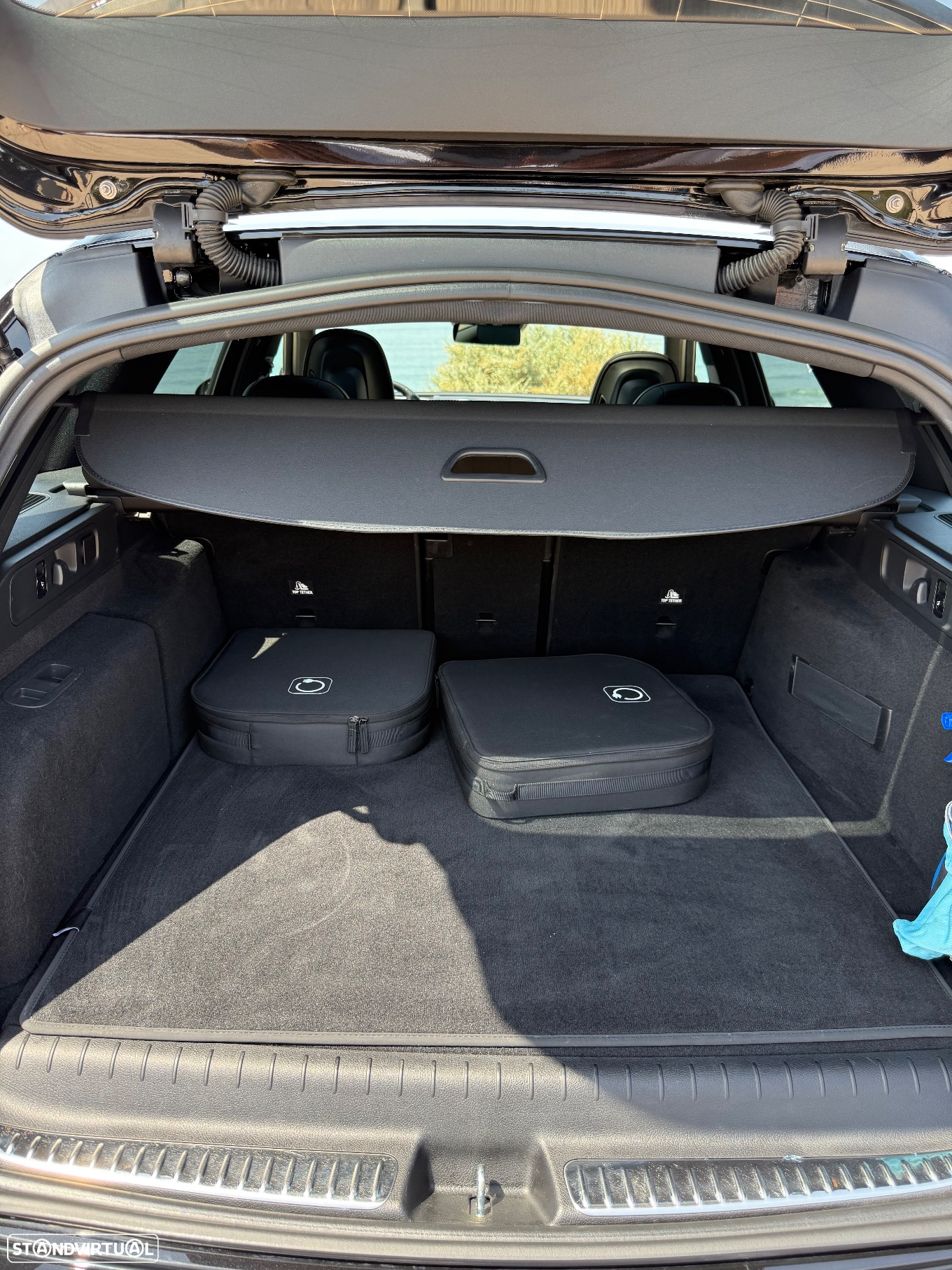 Mercedes-Benz C 300 e AMG Line - 13