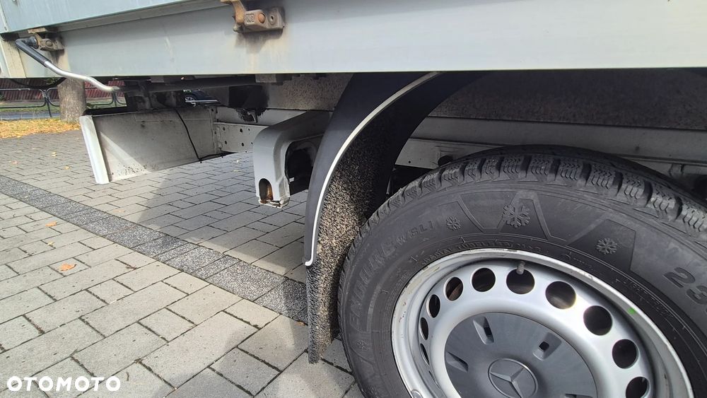 Mercedes-Benz SPRINTER - 12