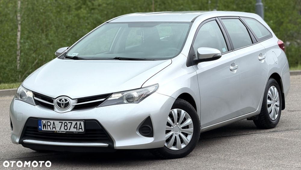 Toyota Auris 1.4 D-4D Life - 3