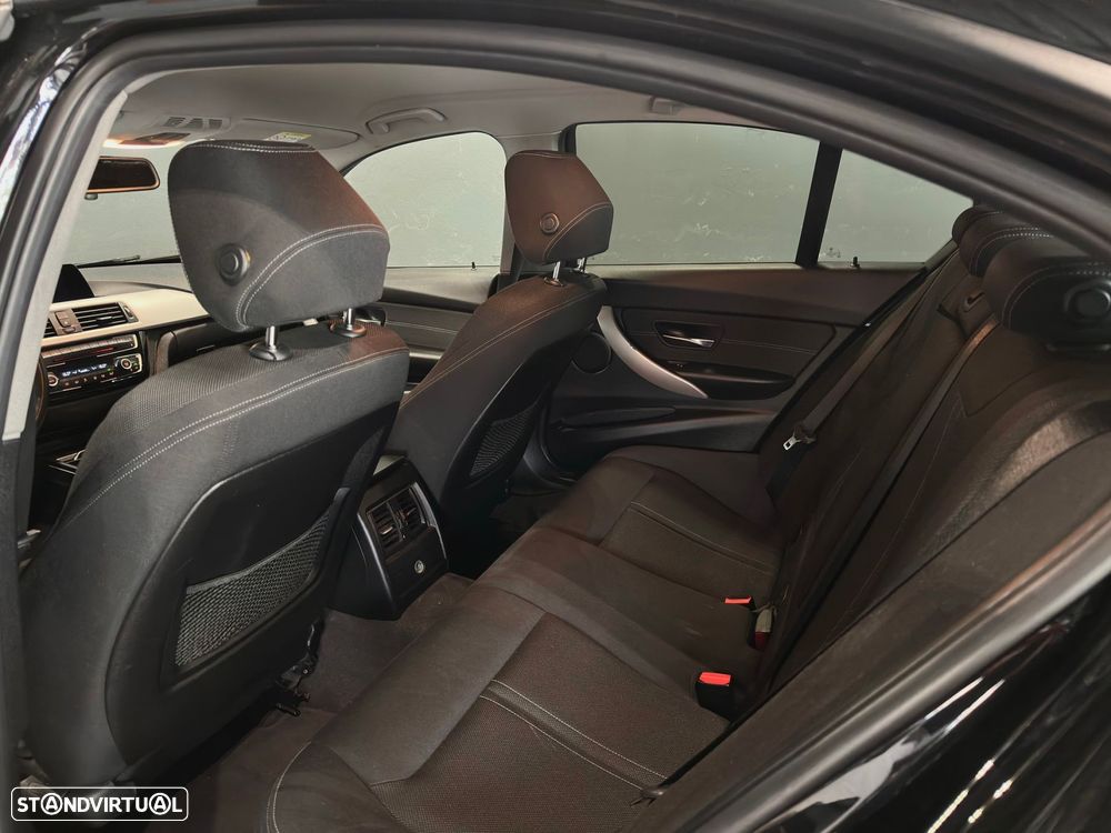 BMW 320 d Line Sport Shadow Auto - 16