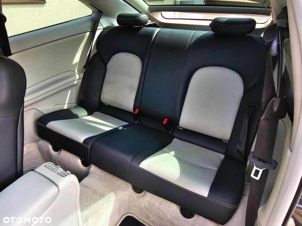 Mercedes-Benz Klasa C 200 Kompressor Automatik - 31