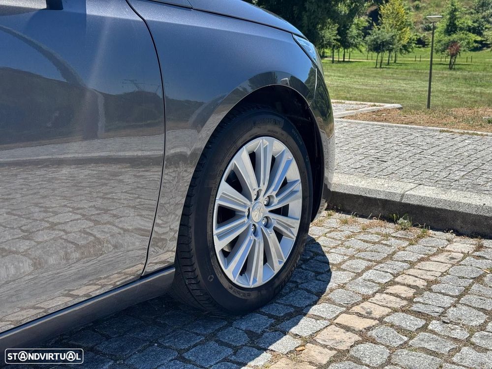 Peugeot 308 - 10