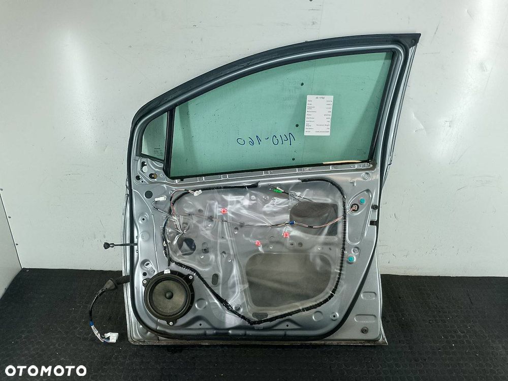 DRZWI PRZÓD PRAWY TOYOTA YARIS II 1F8 - 6