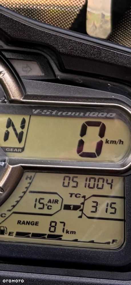 Suzuki V-STROM - 15