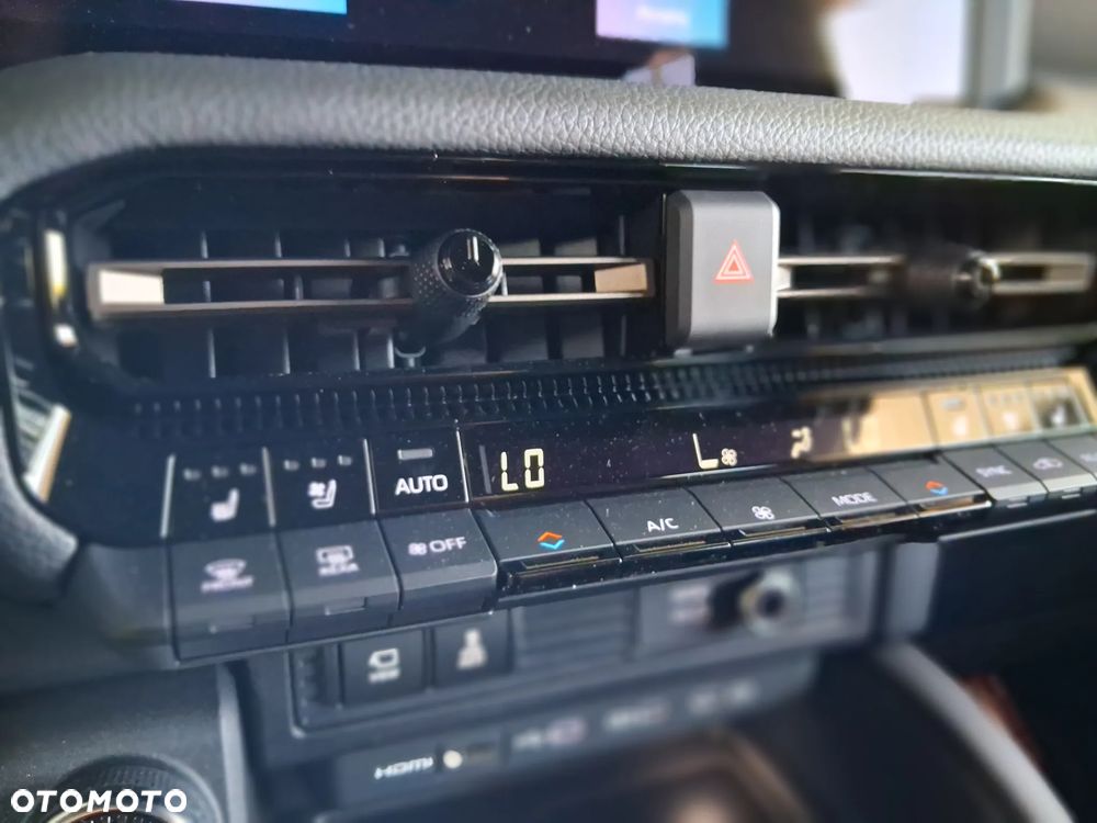 Toyota Land Cruiser LC 2.8 D-4D mHEV Executive - 28