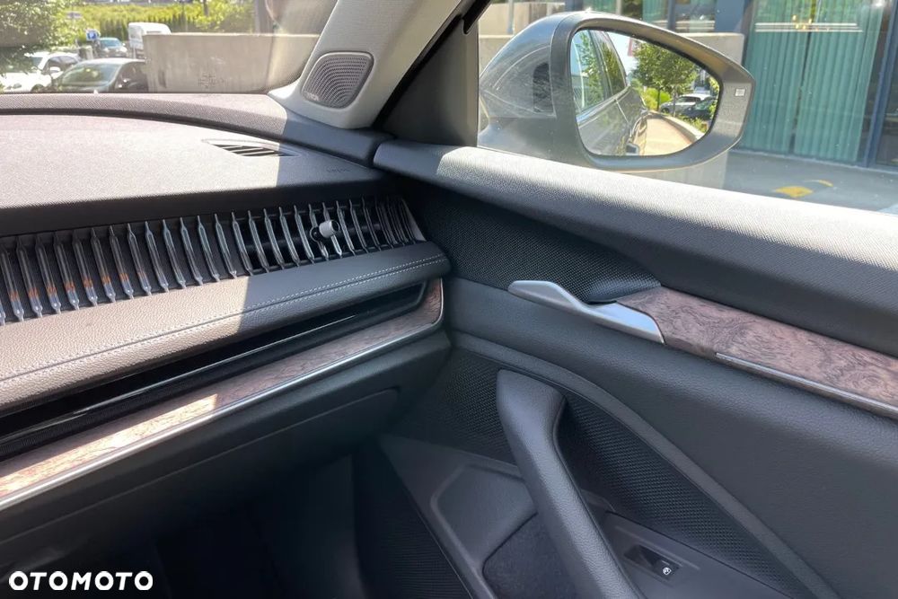 Skoda Superb 2.0 TSI L&K DSG - 15