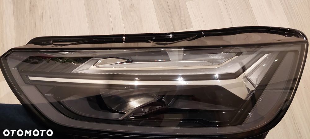 Reflektor przedni Audi Q5 Full Led 2021 - 1