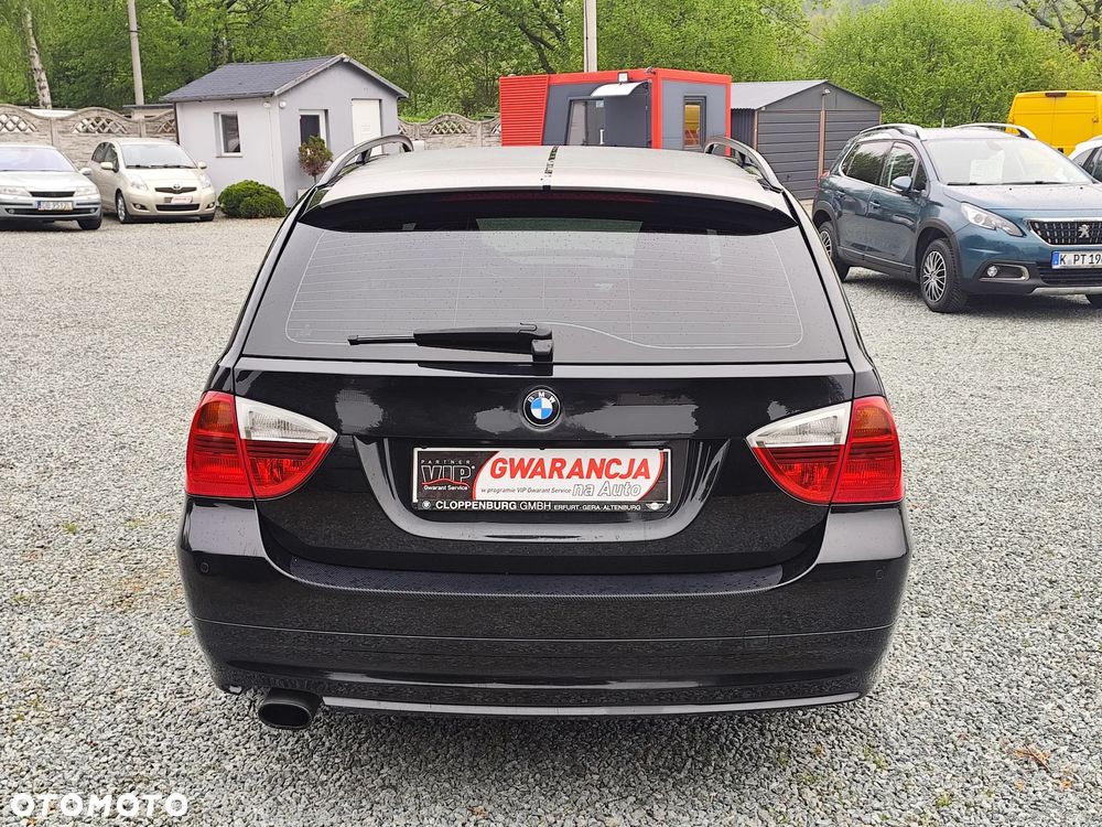 BMW Seria 3 318i - 8