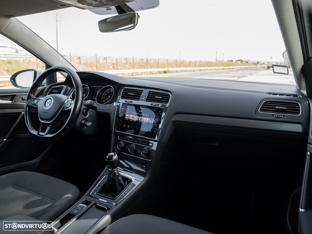 VW Golf Variant 1.6 TDi Confortline - 14