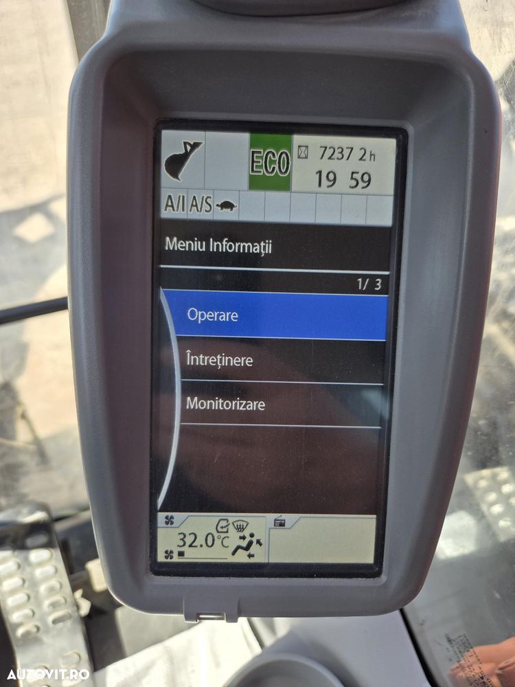 Hitachi 32t, cupa 1,8mc NOUA, 2019, 7.237h, consum mediu 18,6litri/ora, Isuzu 265CP, 3 pompe hidr HITACHI, produs in JAPONIA, lant 80% bun doar 991h deplasare, reviziile facute, inst picon si rotire, antifurt, Ad sapare 8m, AC, leasing 3 ani-PROMOTIE 96.900 - 38