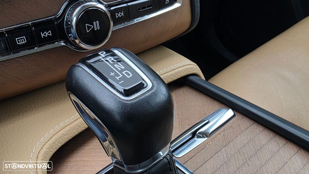 Volvo XC 90 2.0 D4 Momentum - 36