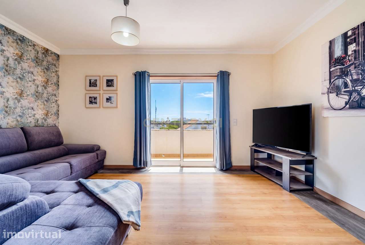 Apartamento T2 com piscina, garagem e elevador - centro de Albufeira - Grande imagem: 5/28