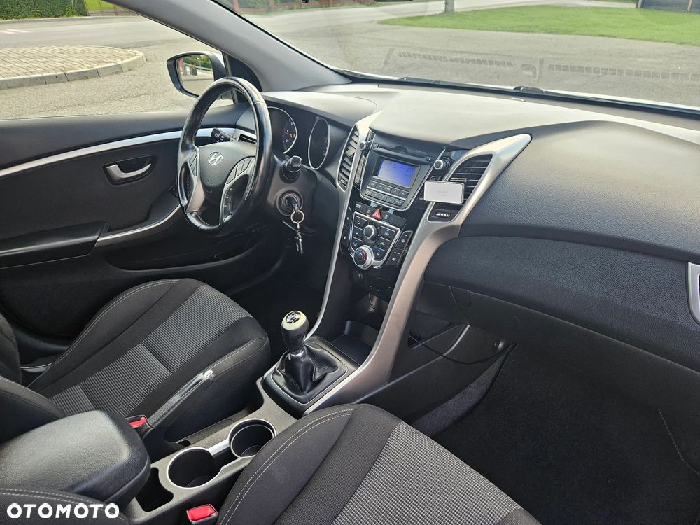 Hyundai i30 1.4 CRDi Advantage - 24