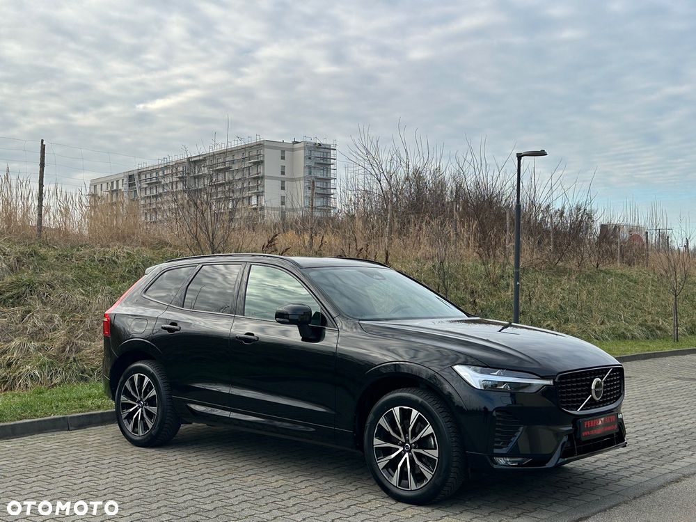 Volvo XC 60 B4 B Plus Dark - 19