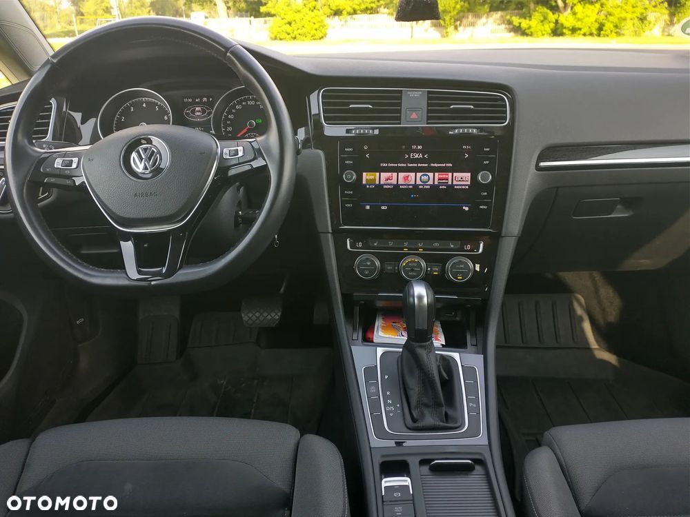 Volkswagen Golf - 14