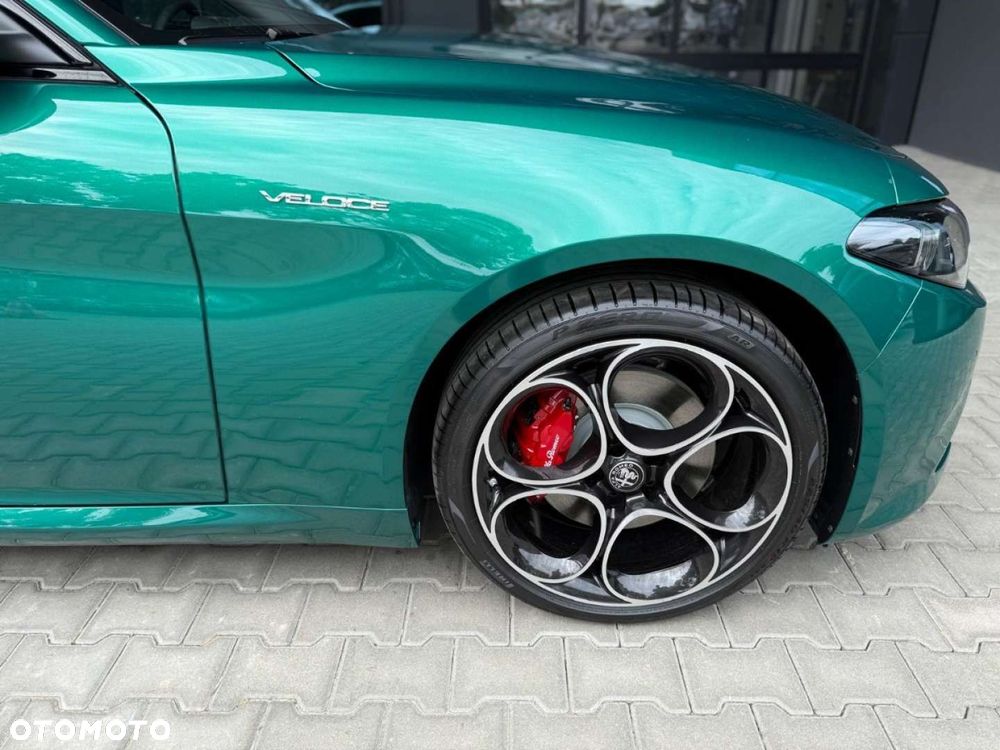 Alfa Romeo Giulia - 12