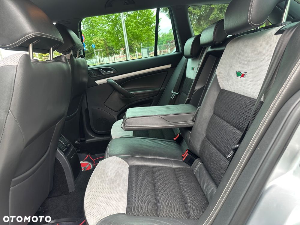 Skoda Octavia 2.0 TDI CR DPF RS - 7